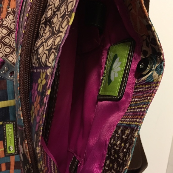 Lilly Bloom Cross Body Bag - Picture 4 of 4